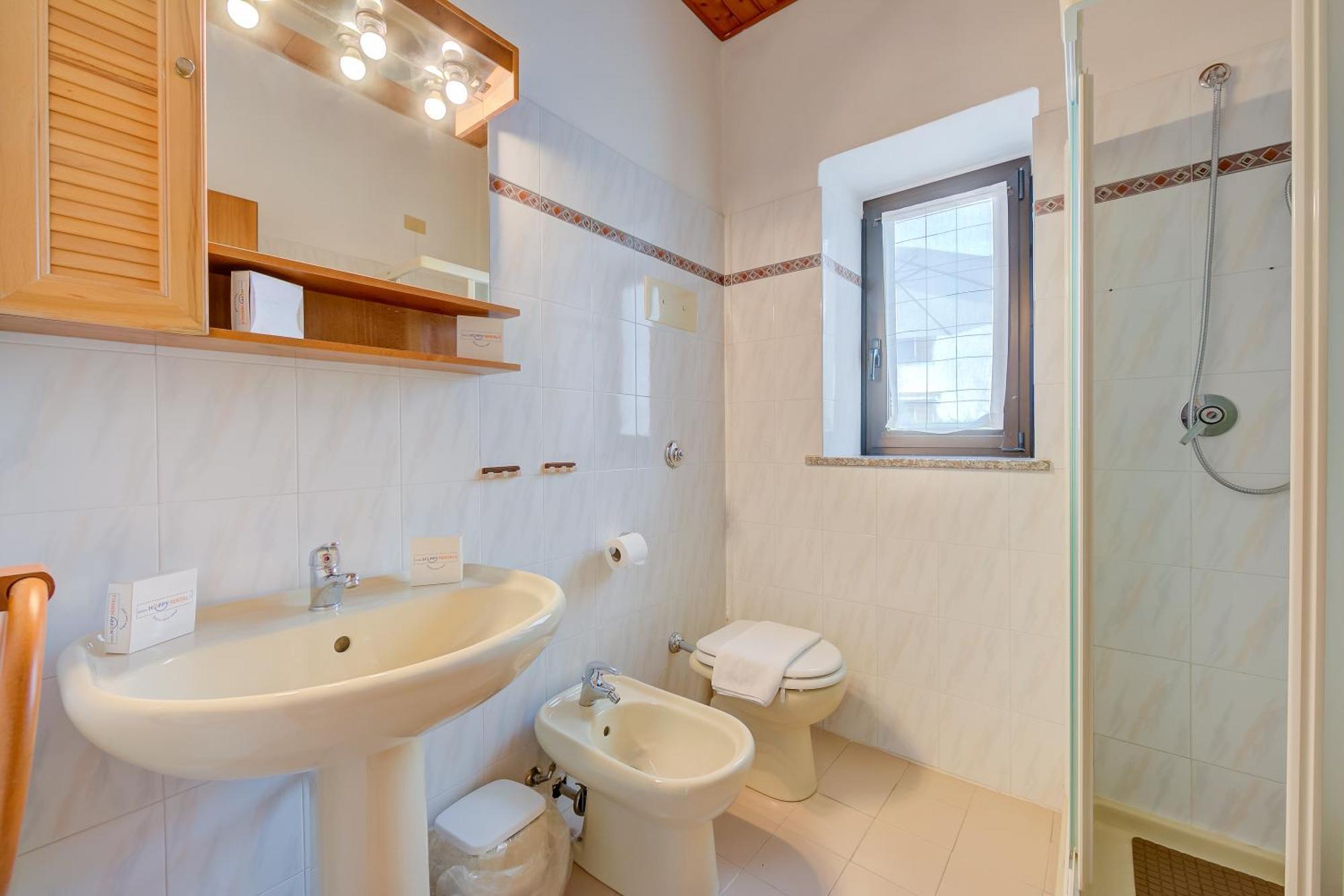 Al Peveri - Private Parking & Near Lake - Happy Rentals Toscolano Maderno Exteriér fotografie